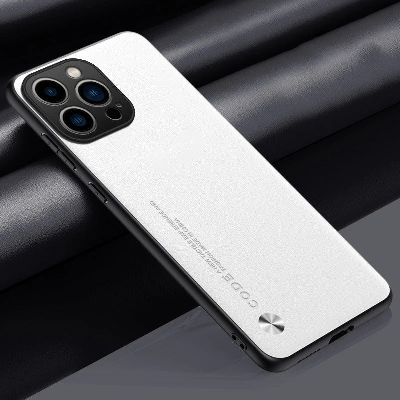 coque iphone 13 LuxCase blanc